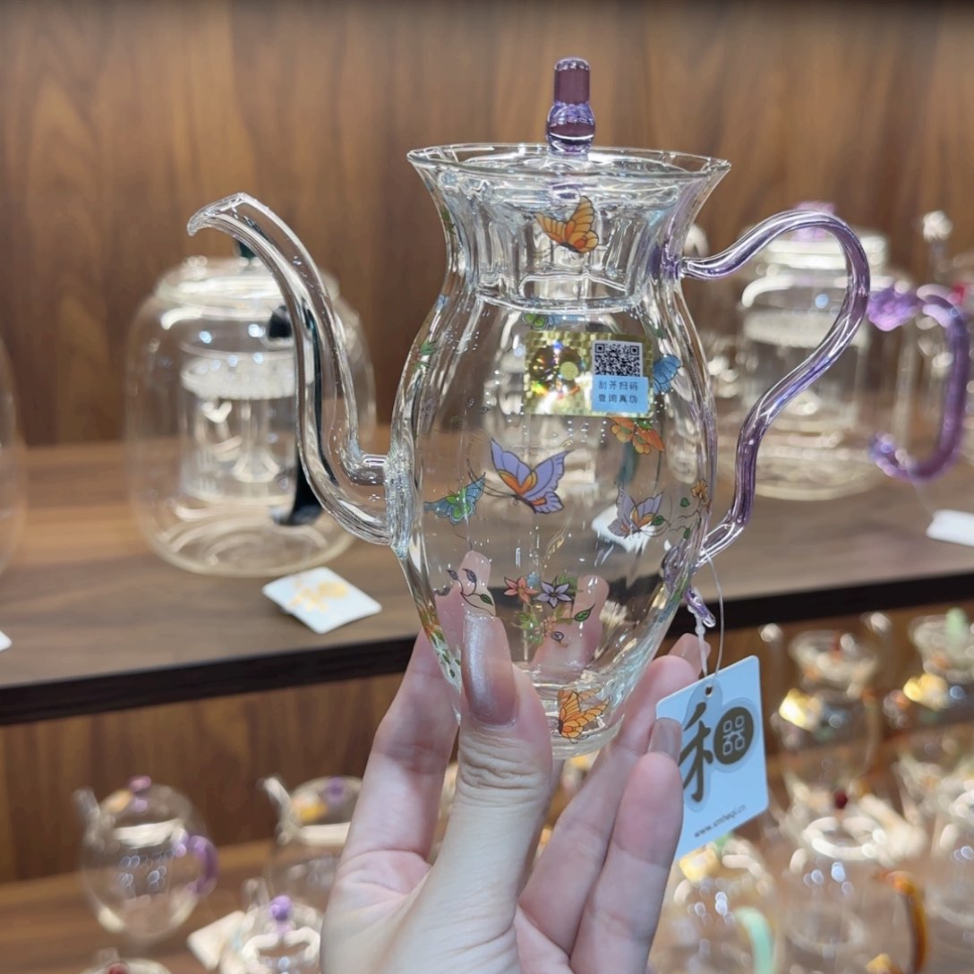 禾器蝶恋花花容壶浅紫色