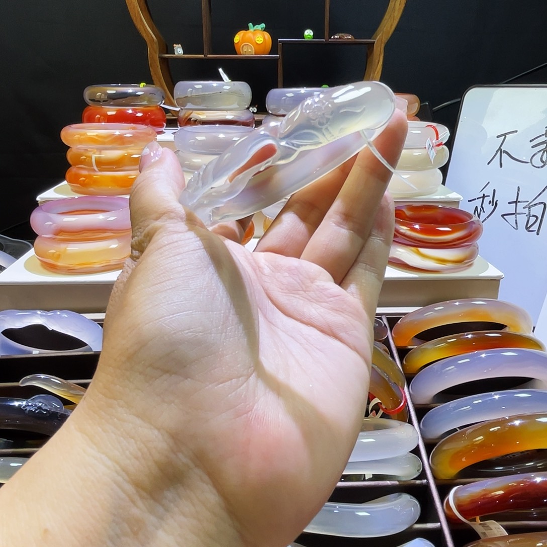 手镯玛瑙/玉髓未镶嵌