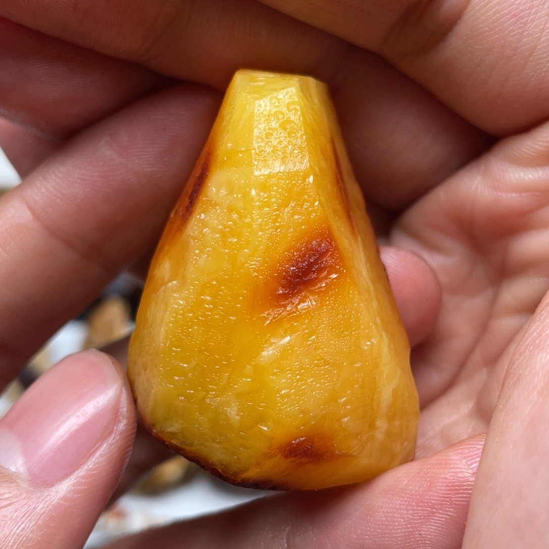 定制琥珀未镶嵌天然蜜蜡