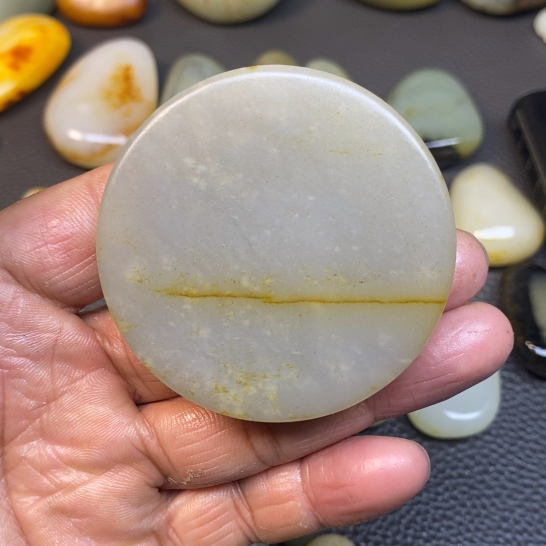 和田玉（糖玉）挂件未镶嵌