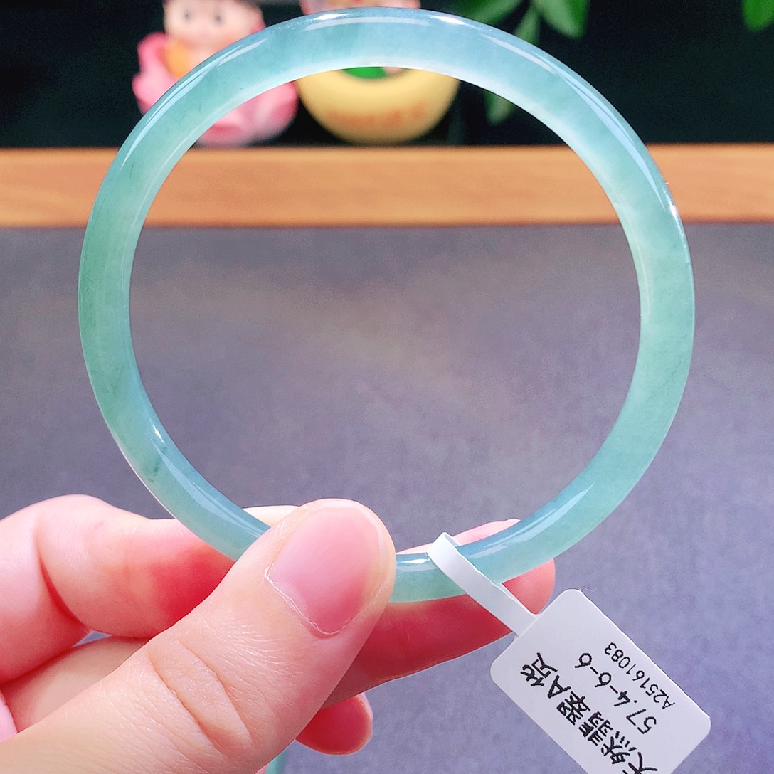 翡翠未镶嵌手镯天然翡翠