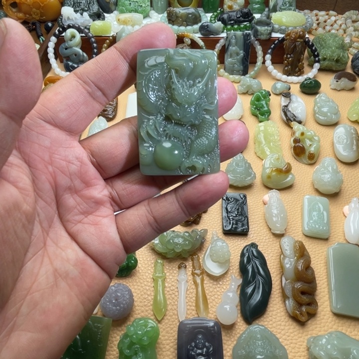 和田玉（碧玉）颈饰未镶嵌定制款