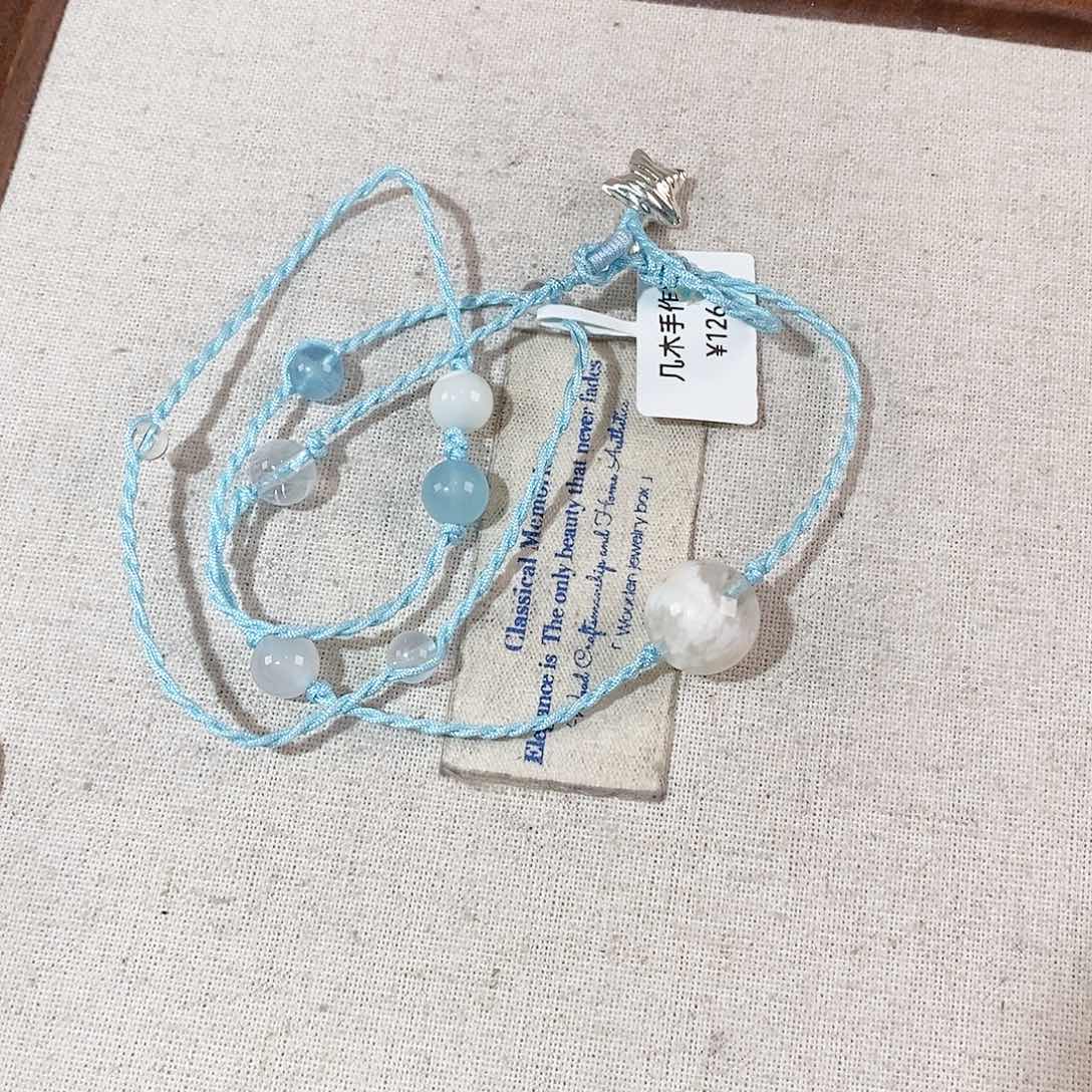 水晶手链未镶嵌一****?