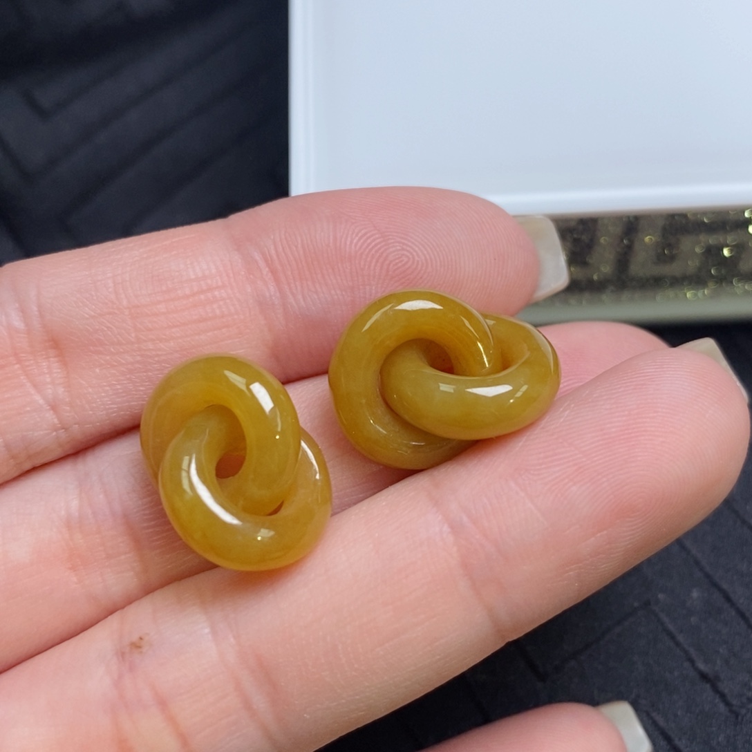 翡翠未镶嵌耳饰黄翡环环相扣