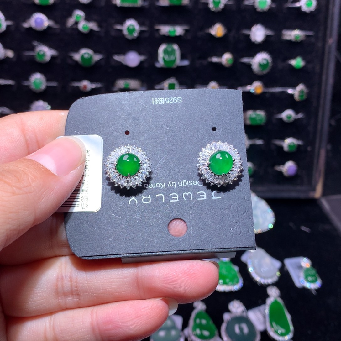 翡翠银S925镶嵌颈饰翡翠