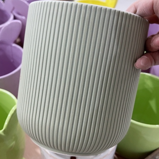 多肉绿植陶瓷花盆9.9包邮，有孔