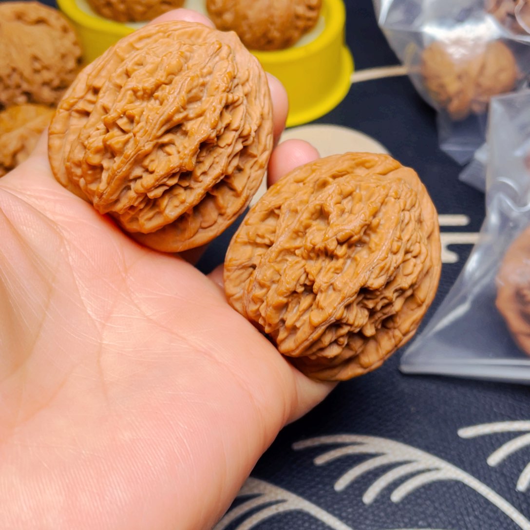 吊坠文玩核桃麦虎一对