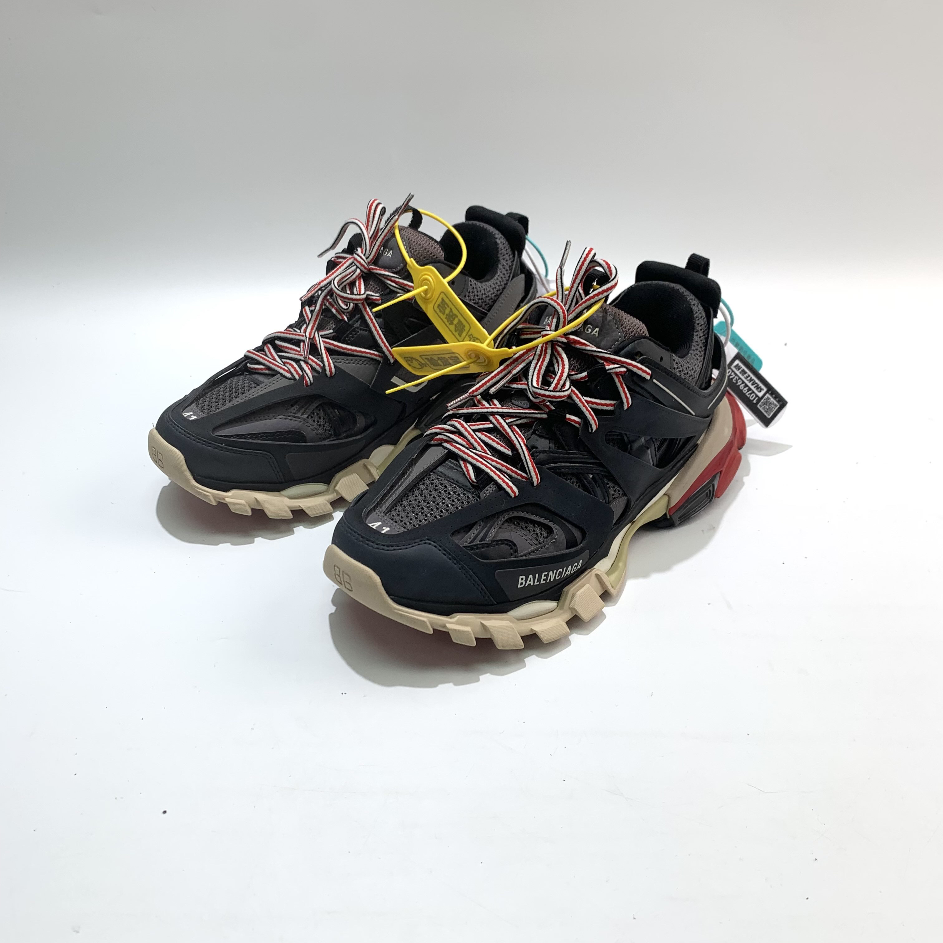 99新 Balenciaga/巴黎世家 41码 黑红Track1.0 老爹鞋bl0474