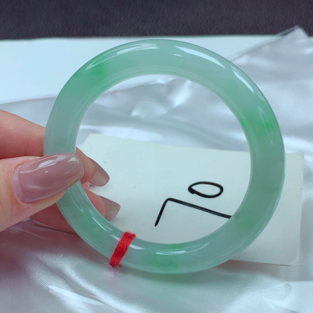 翡翠手镯未镶嵌手镯53