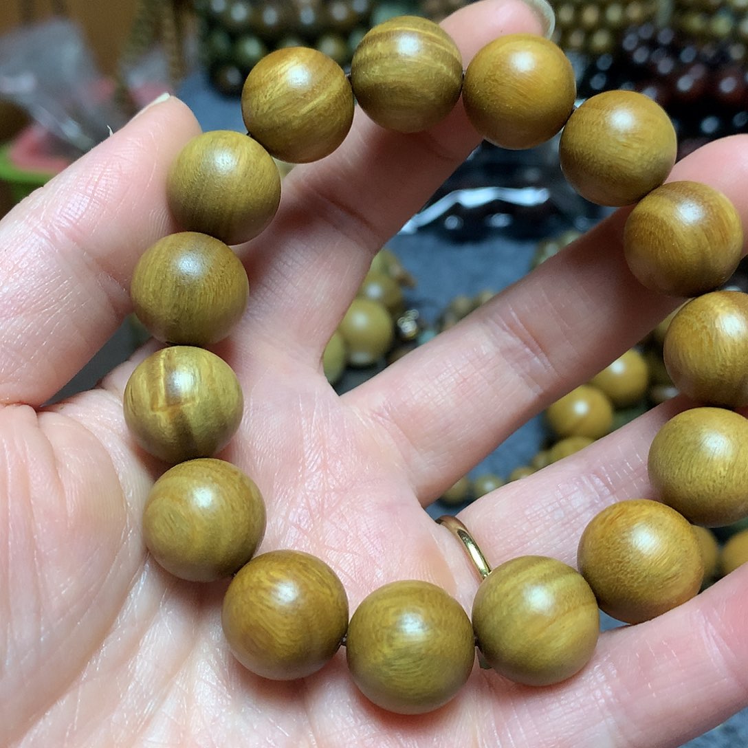 维腊木（绿檀）手串/手链6*8
