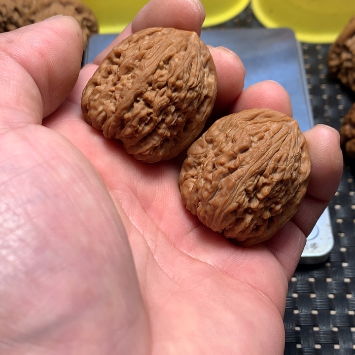 文玩核桃把件你*南疆石