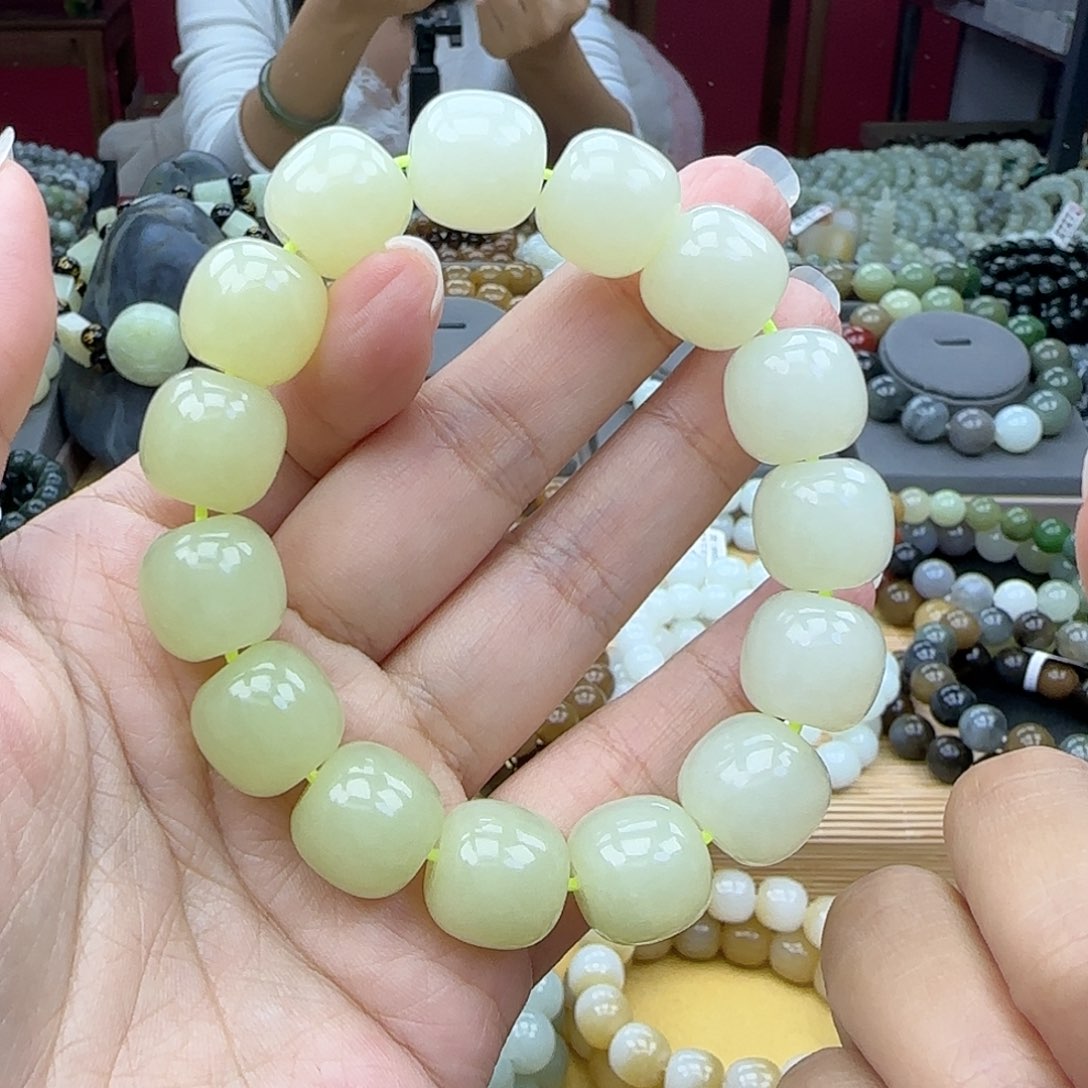 和田玉手链未镶嵌