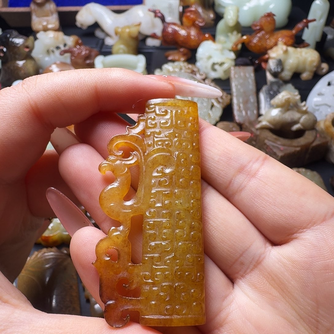 和田玉未镶嵌挂件