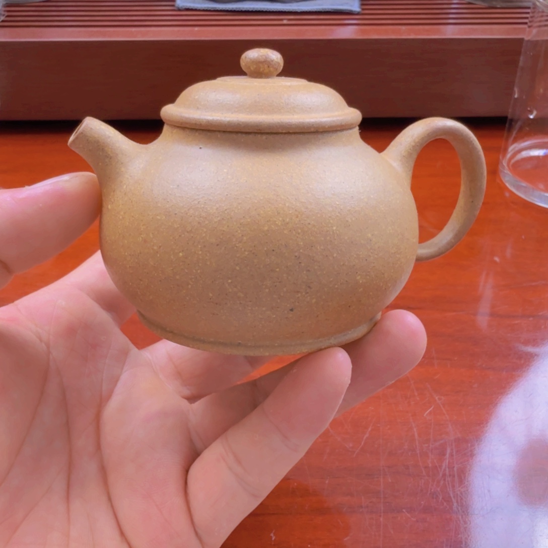 茶壶紫砂黄段潘壶容量一百七，半手，无添加