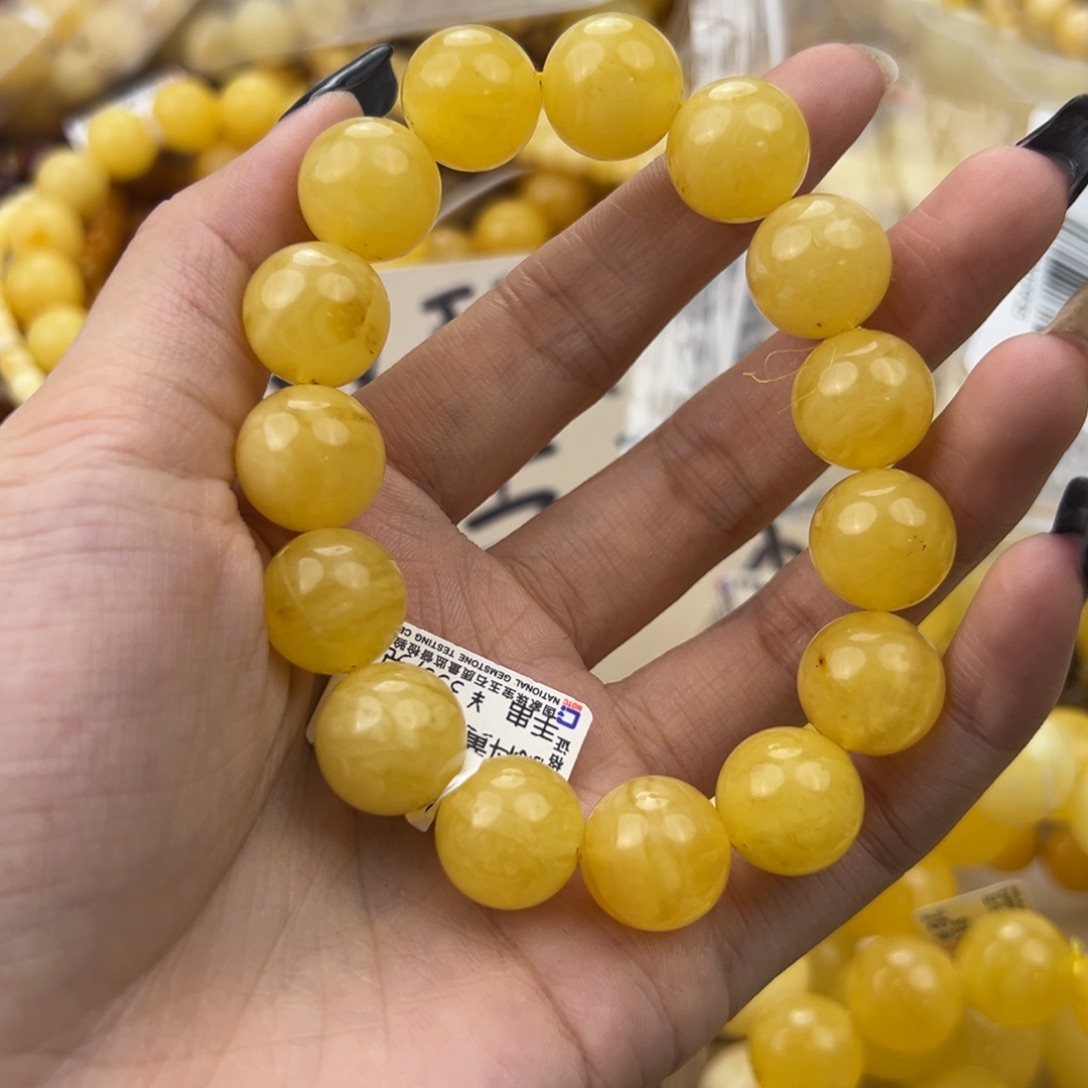 琥珀珠宝奇石未镶嵌