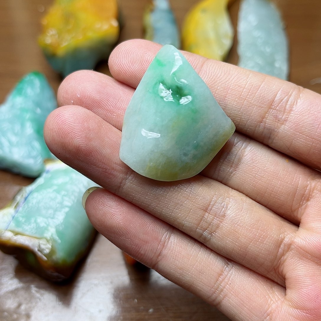 定制翡翠未镶嵌翡翠