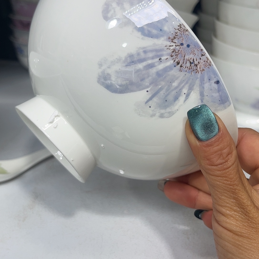 瓷片六寸面碗四个高脚