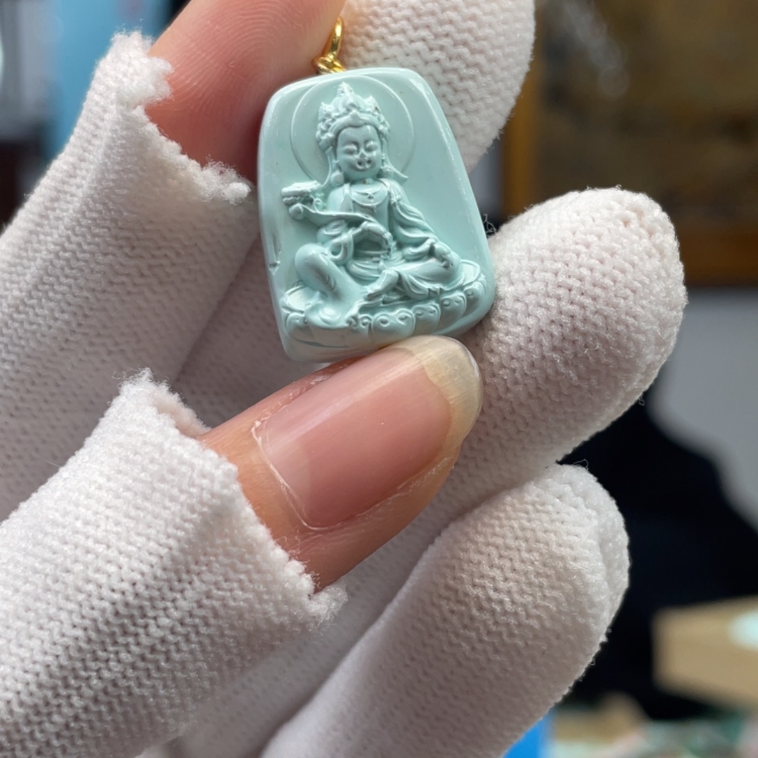 绿松石未镶嵌挂件