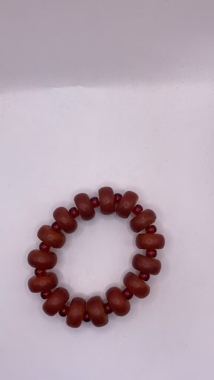 YY13【恒利】精美时尚大气搭配手串（多样性发其一）