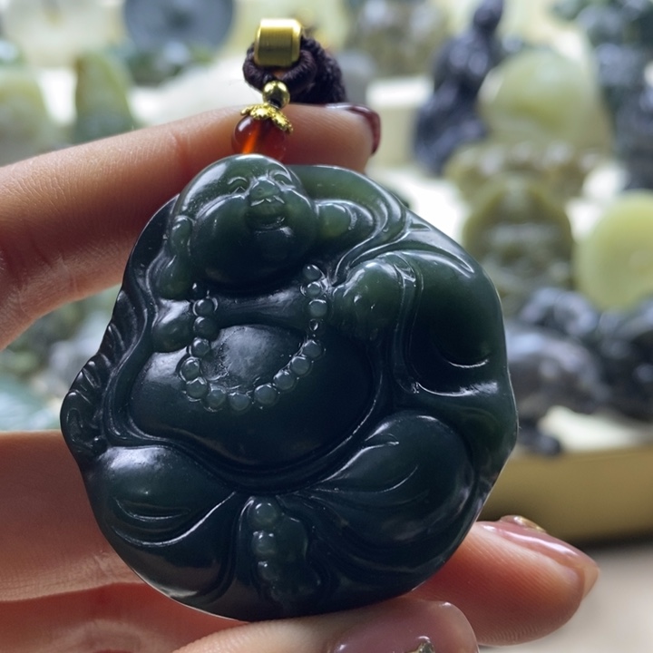 和田玉颈饰未镶嵌