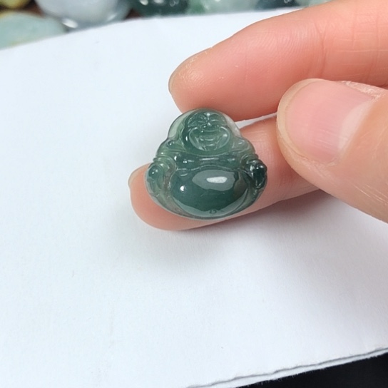 翡翠未镶嵌颈饰缅甸A货，每天下午1点半开播