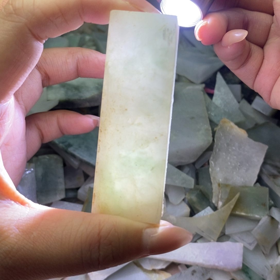 翡翠未镶嵌挂件翡翠