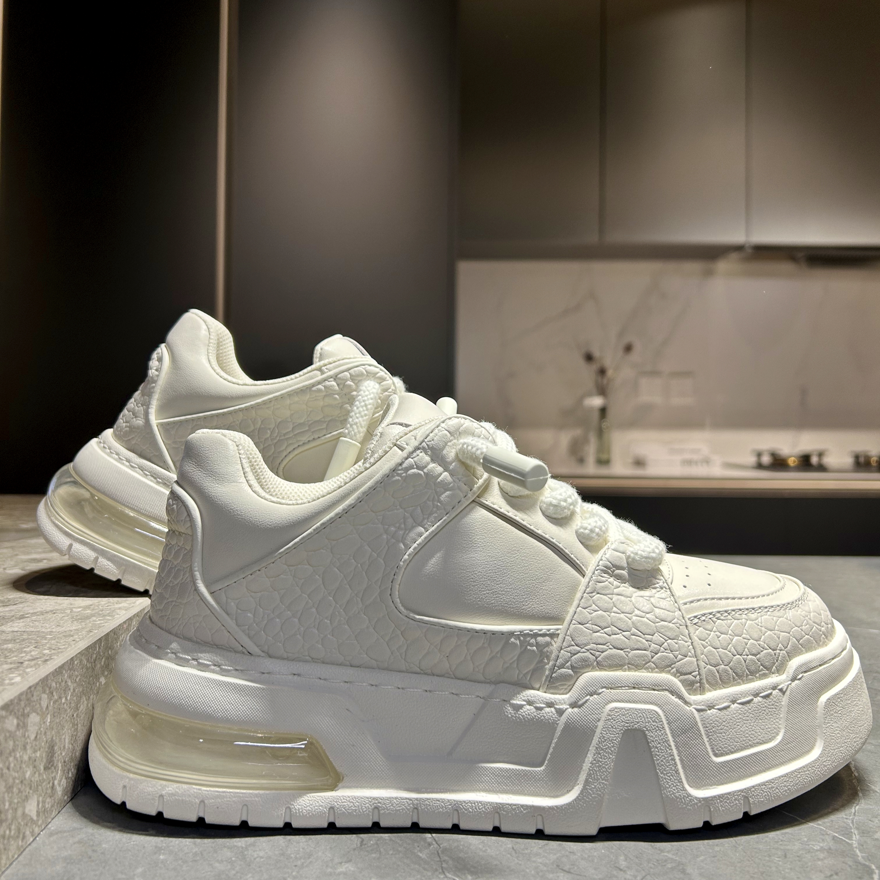 欧洲站明星达人同款秋冬男鞋气垫防滑增高时尚休闲板鞋