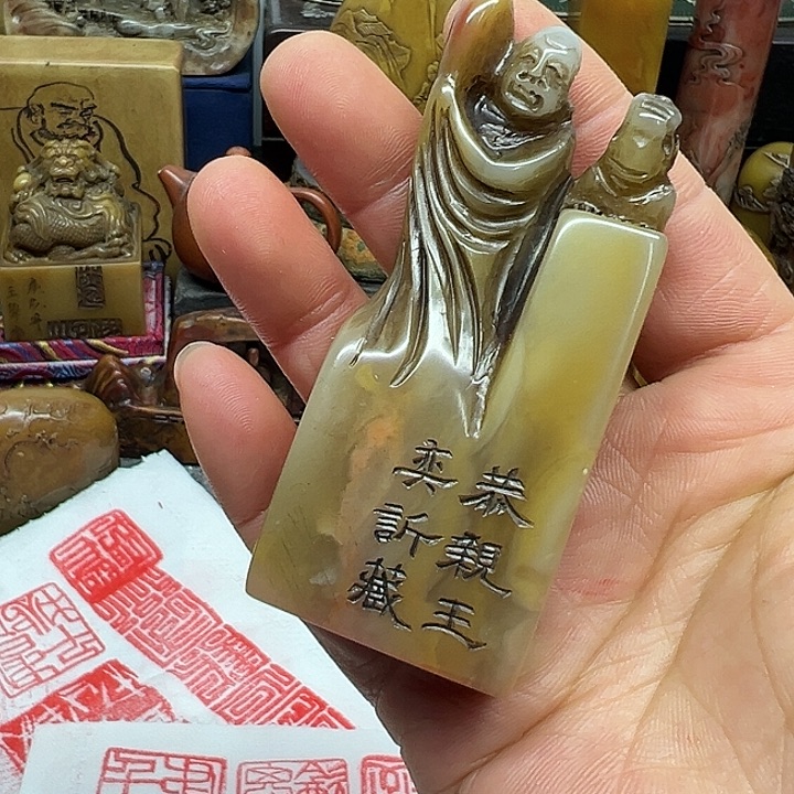 用***8印石昌化石手工制作工艺精湛