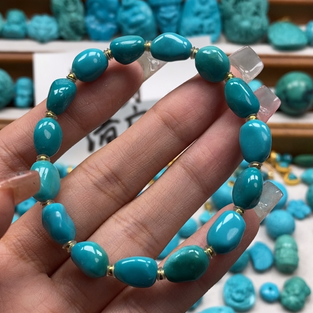 未镶嵌绿松石颈饰