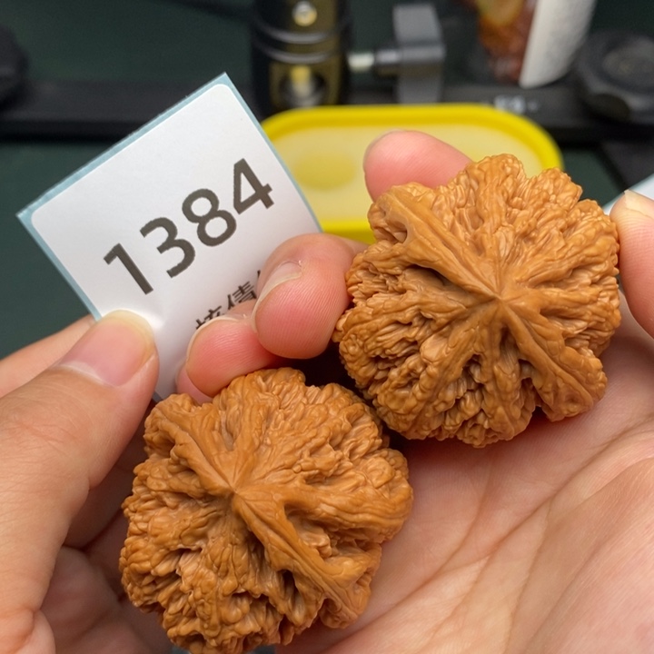 文玩核桃吊坠1384号粗筋45.47.47