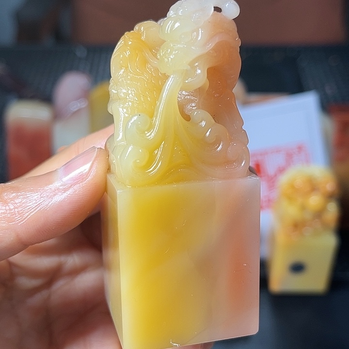 寿山石印石这么大岁数怎么会