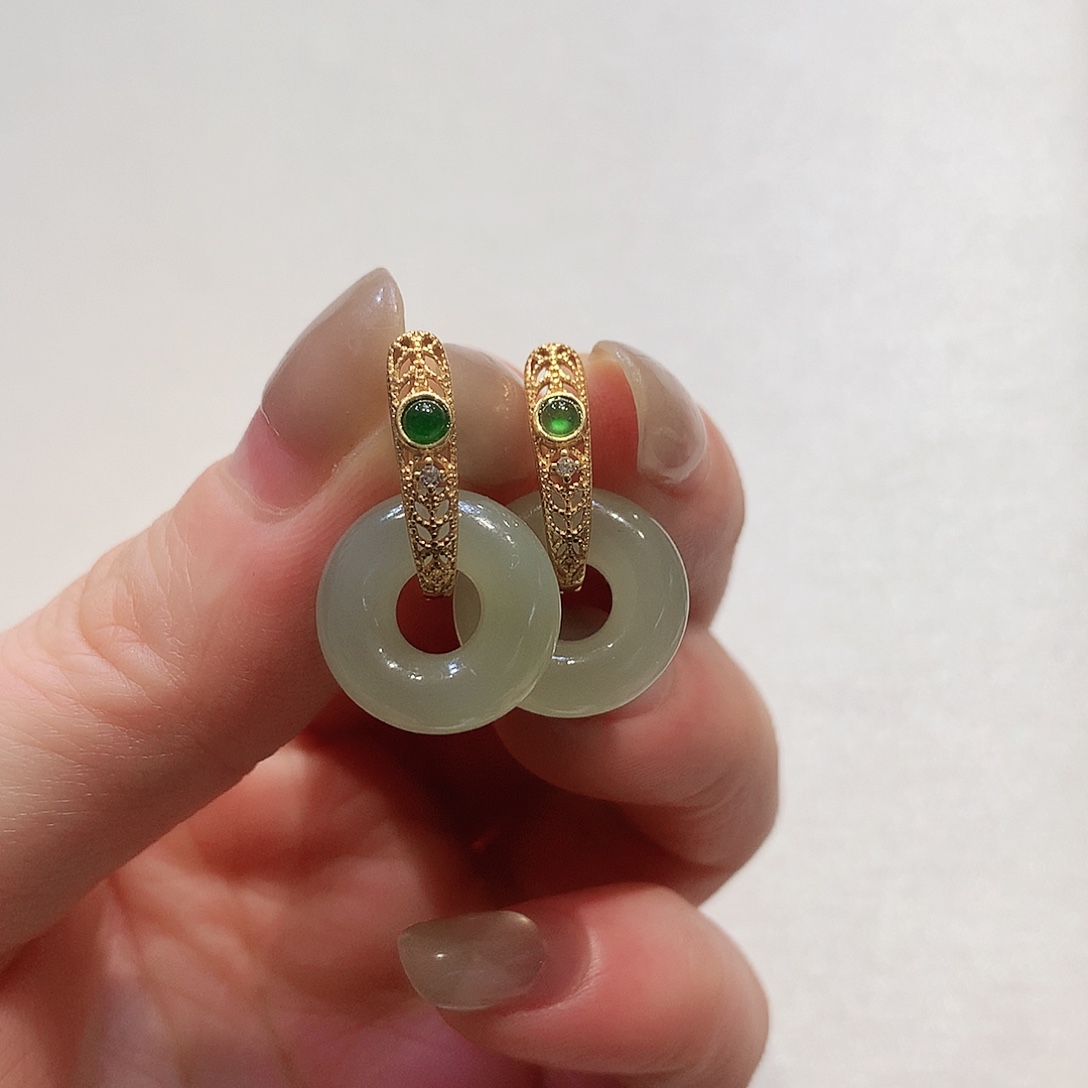 和田玉银S925镶嵌耳饰