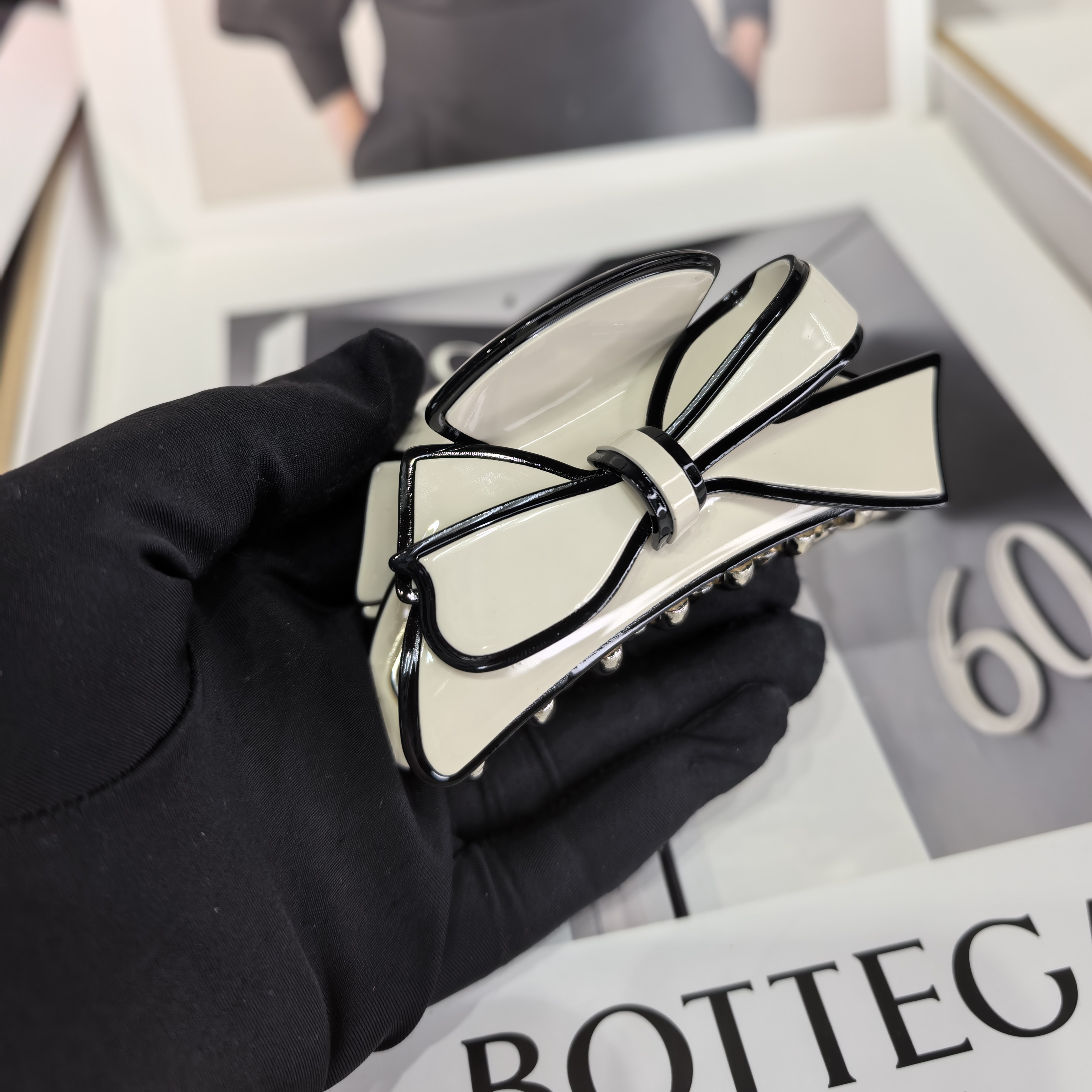 双面蝴蝶结醋酸抓夹高级感法式简约后脑勺鲨鱼夹发饰女