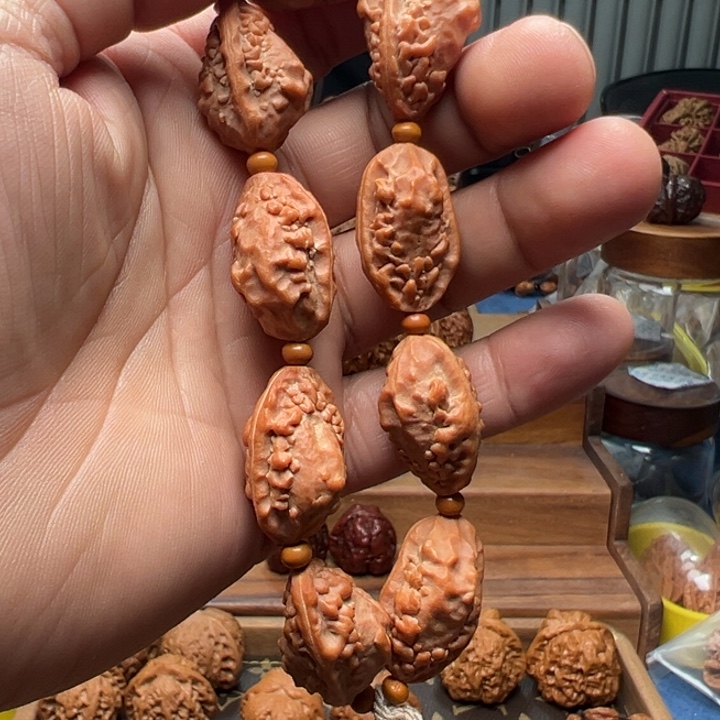 嘻***哈把件文玩核桃麒麟角手串