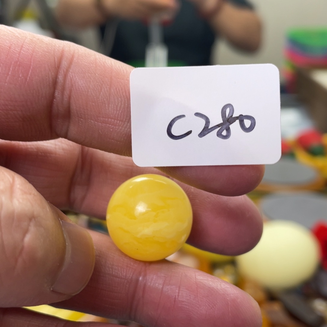 手链琥珀未镶嵌多样性发，发其中一件