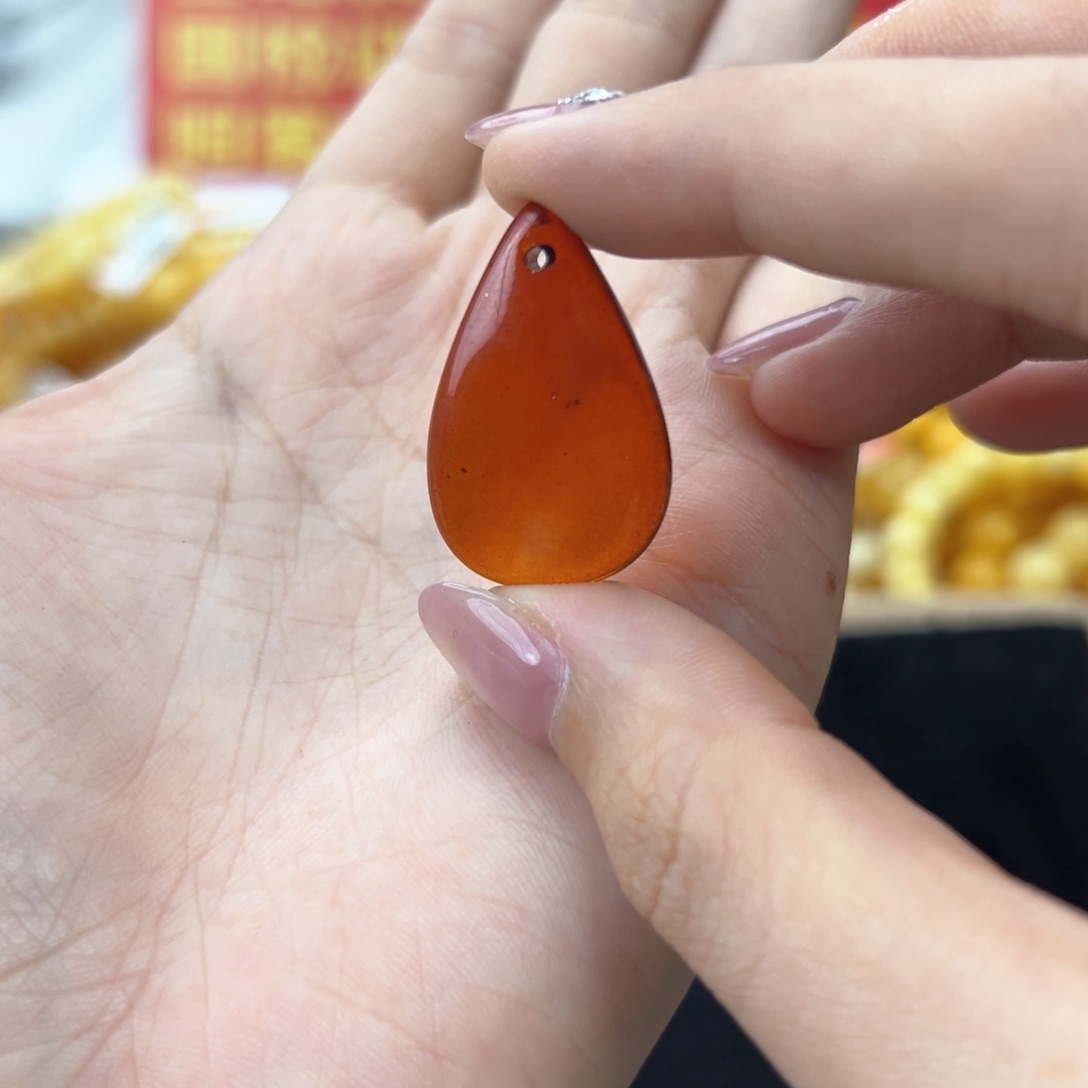 琥珀珠宝奇石未镶嵌