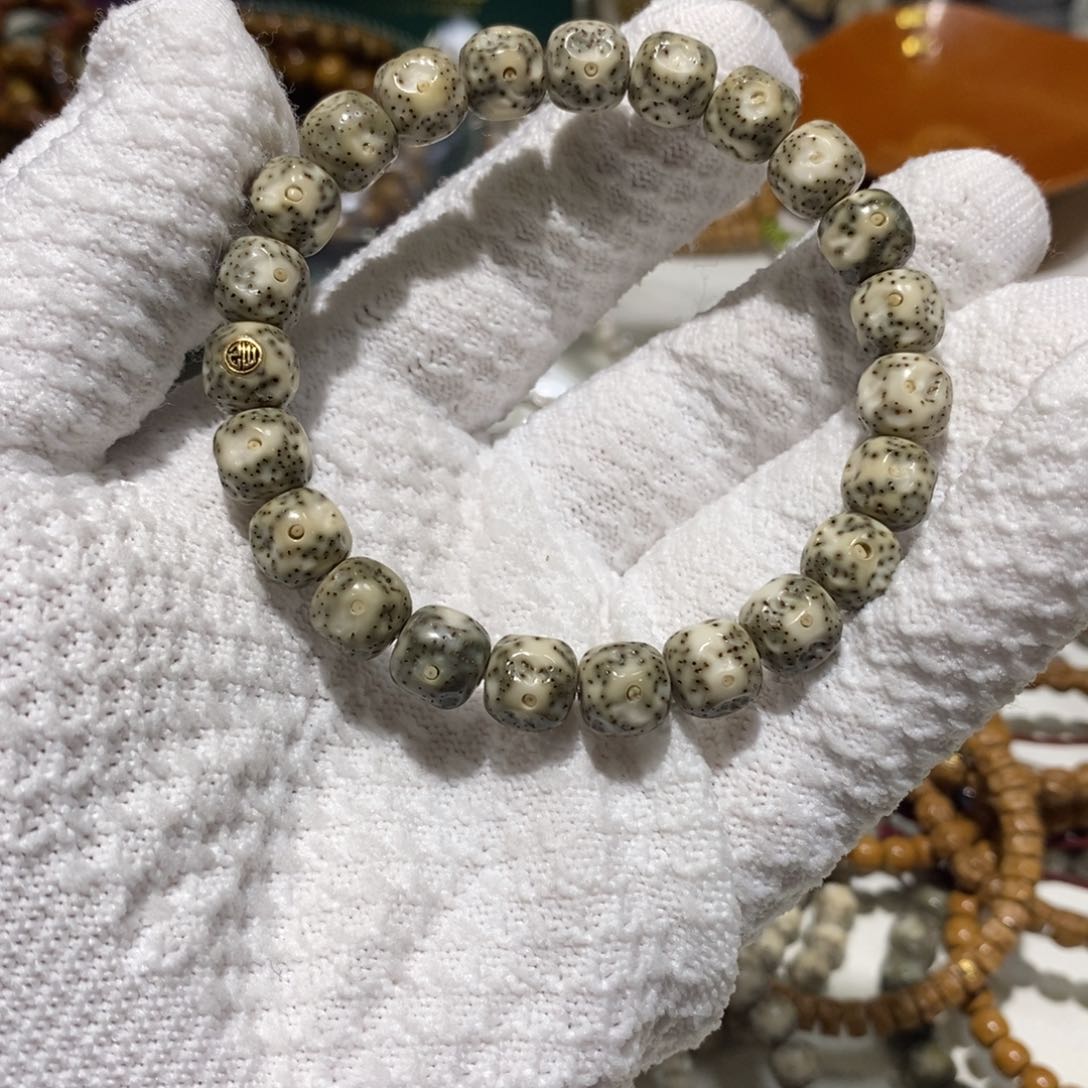 星月菩提手串尺寸9.7