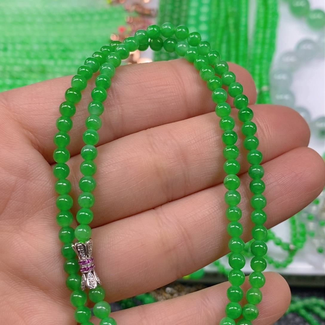 翡翠颈饰18K金镶嵌冰种正阳绿小米珠锁骨链4m' m