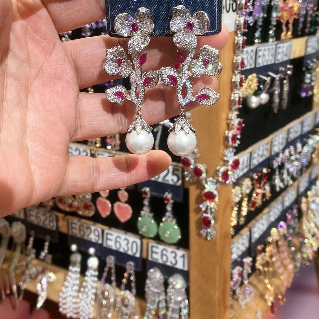 【闪购商品】纯铜925银锆石B****）