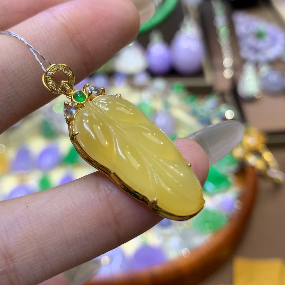 【闪购商品】翡翠18K金镶嵌颈饰翡翠