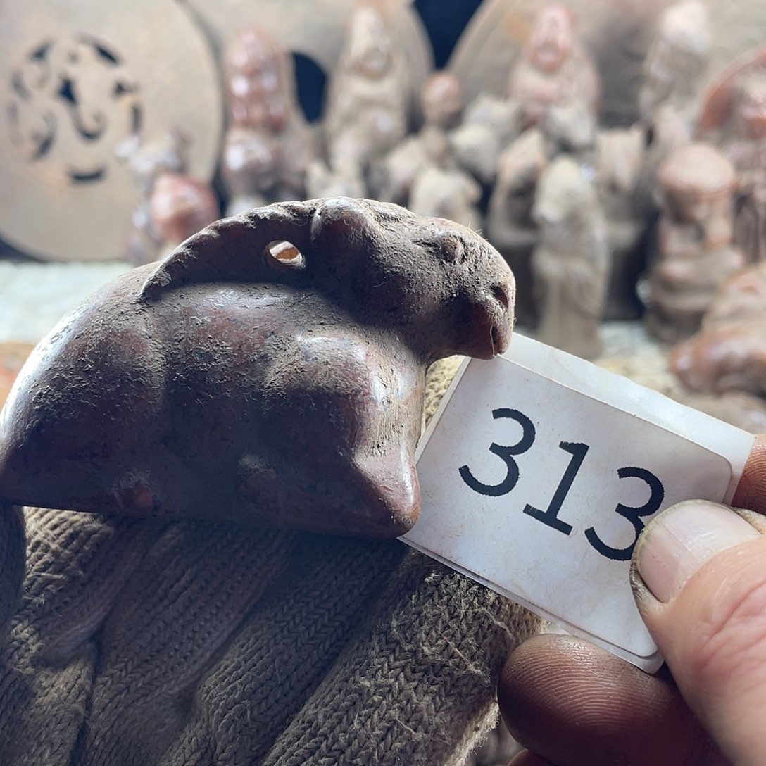 和田玉（糖玉）未镶嵌挂件