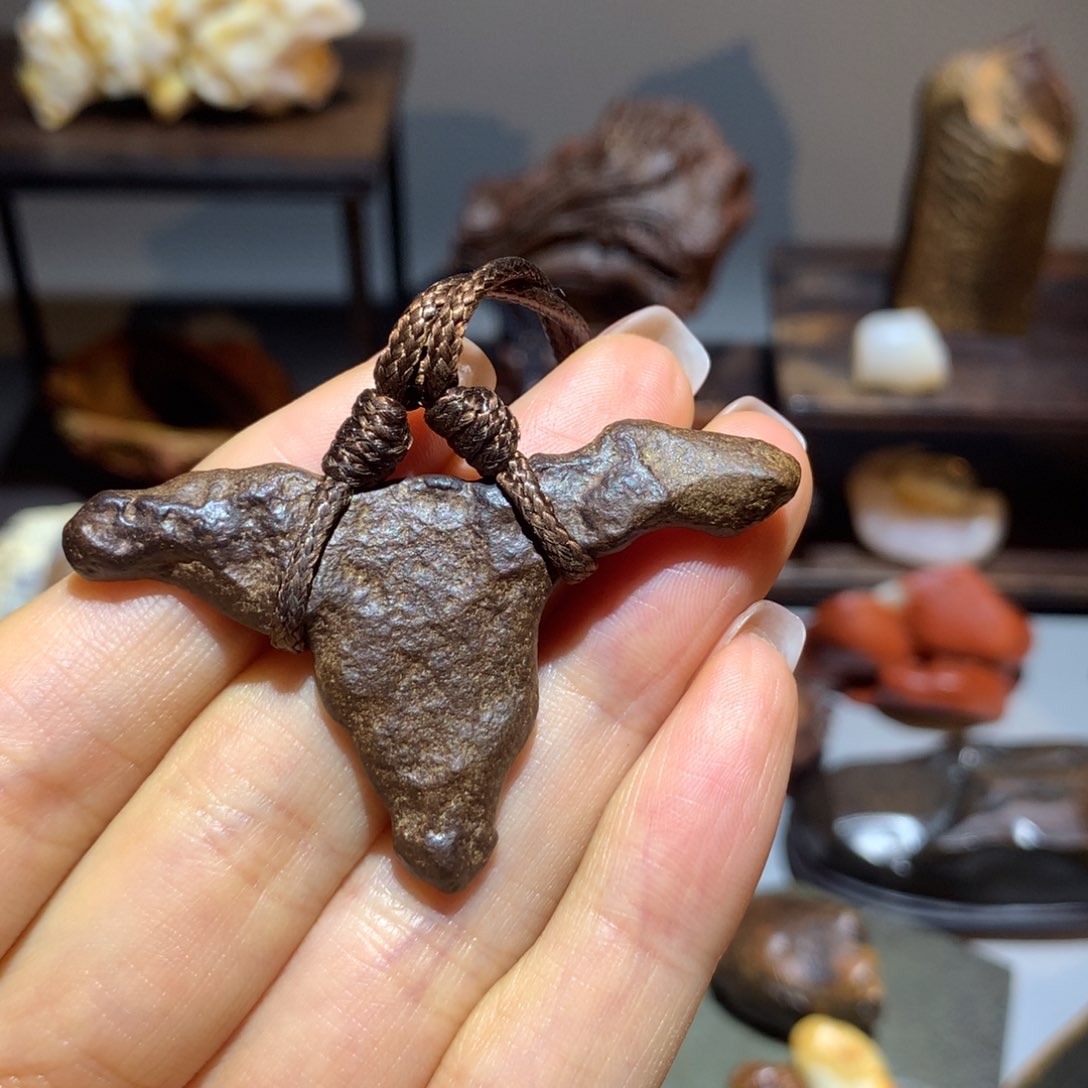 【闪购商品】有机玻璃感**派