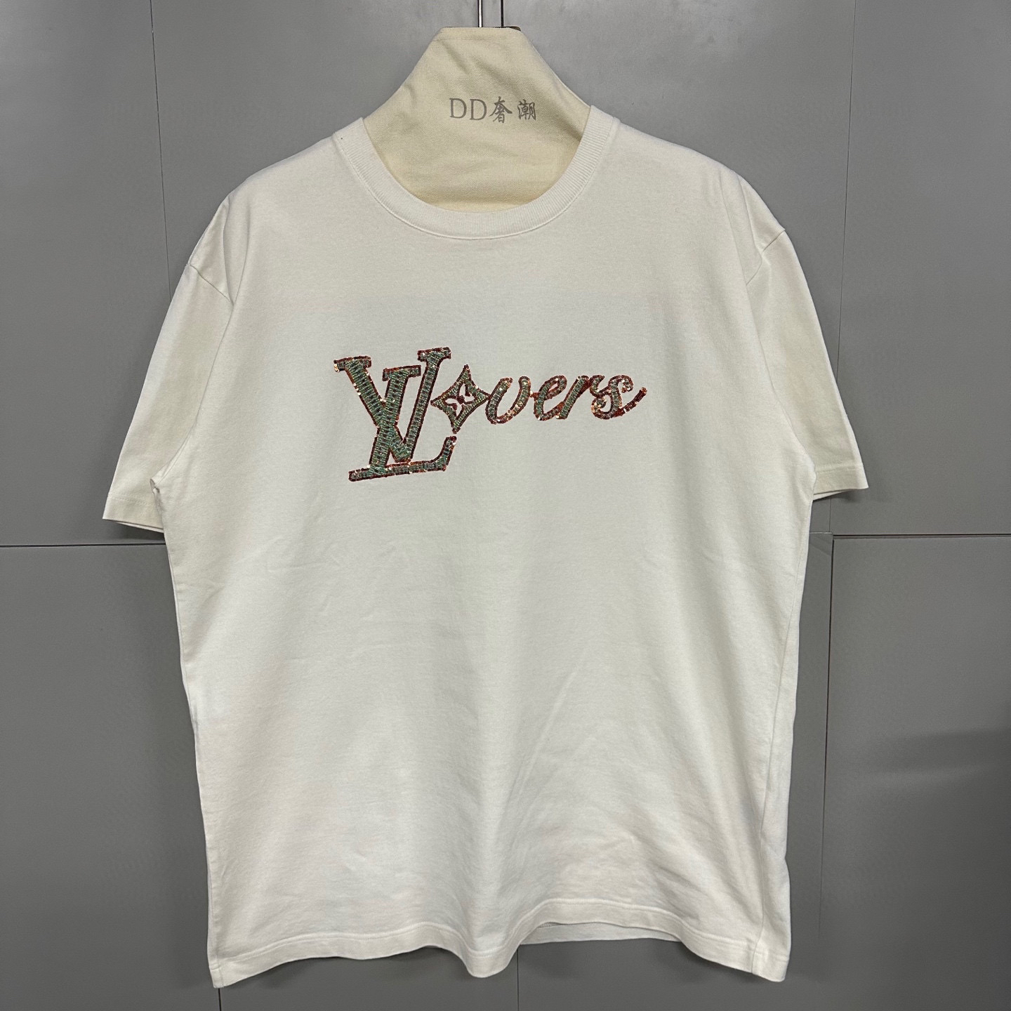 全新未使用 LV SS24 珠片绣花字母短袖 4L J01471