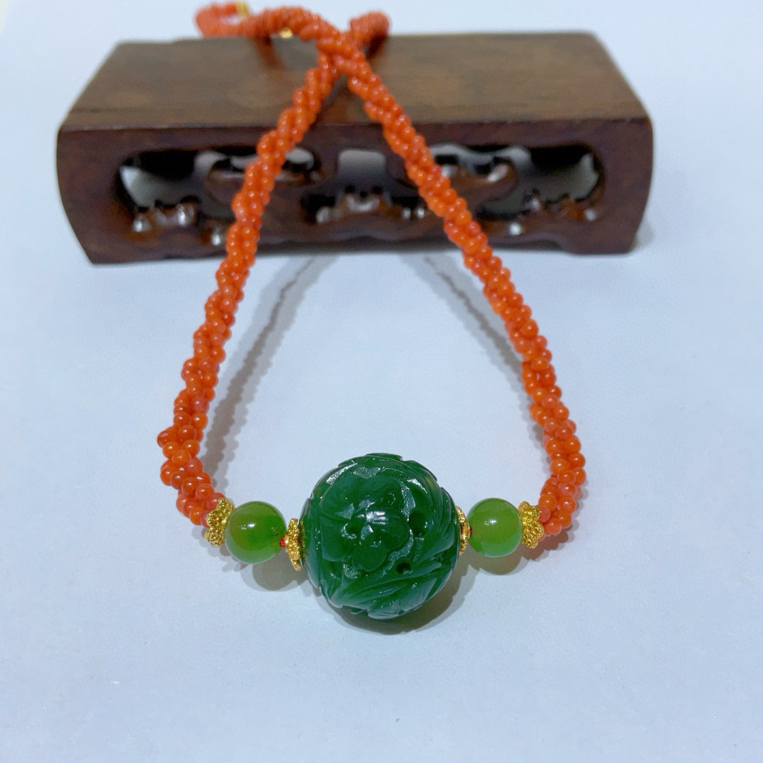 天然碧玉吊坠 多样性发其一