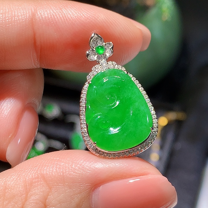 翡翠18K金镶嵌吊坠(不含链)