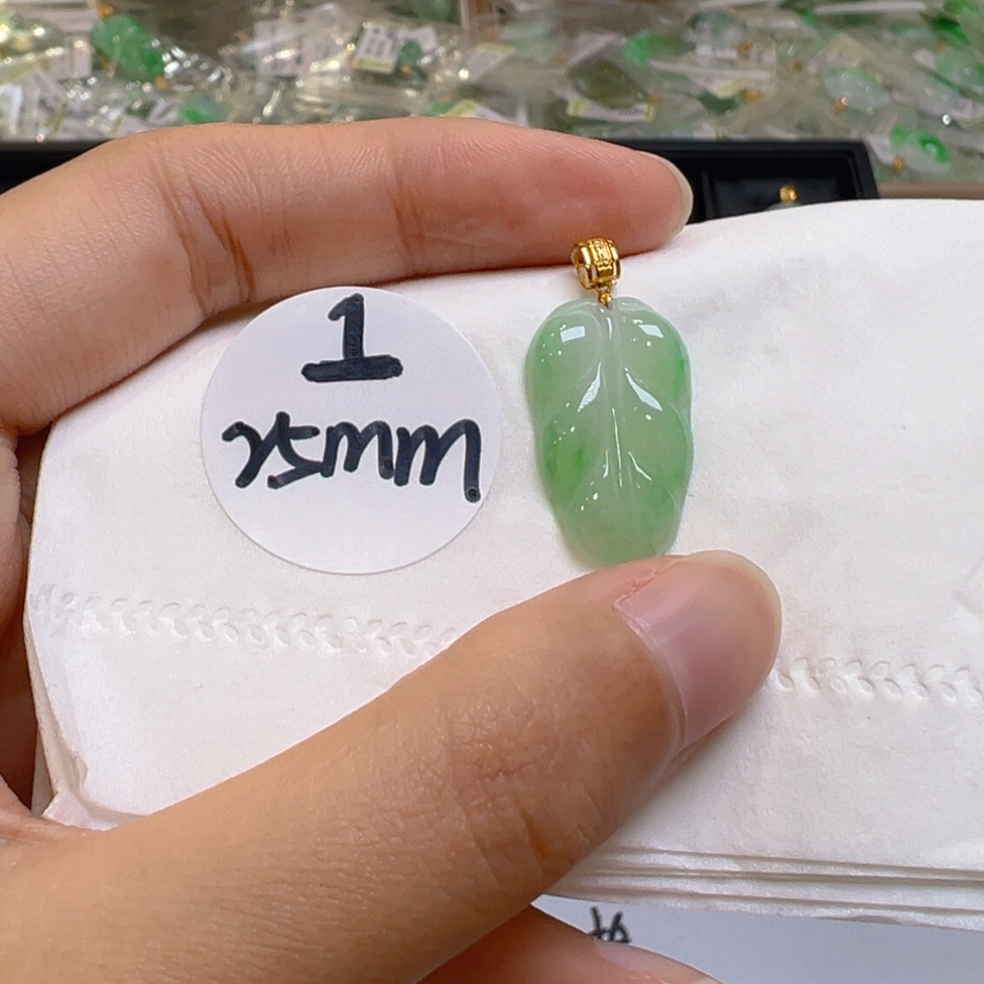 吊坠(不含链)18K金镶嵌翡翠