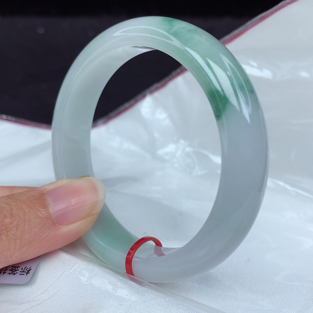 翡翠手镯未镶嵌53圈3402