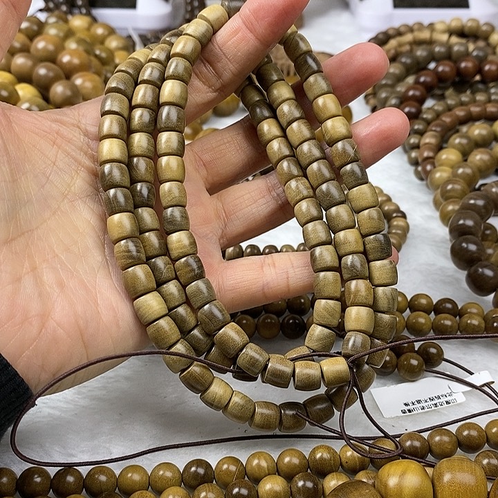 檀香木手串/手链奶香浓郁微瑕（珠型不正）