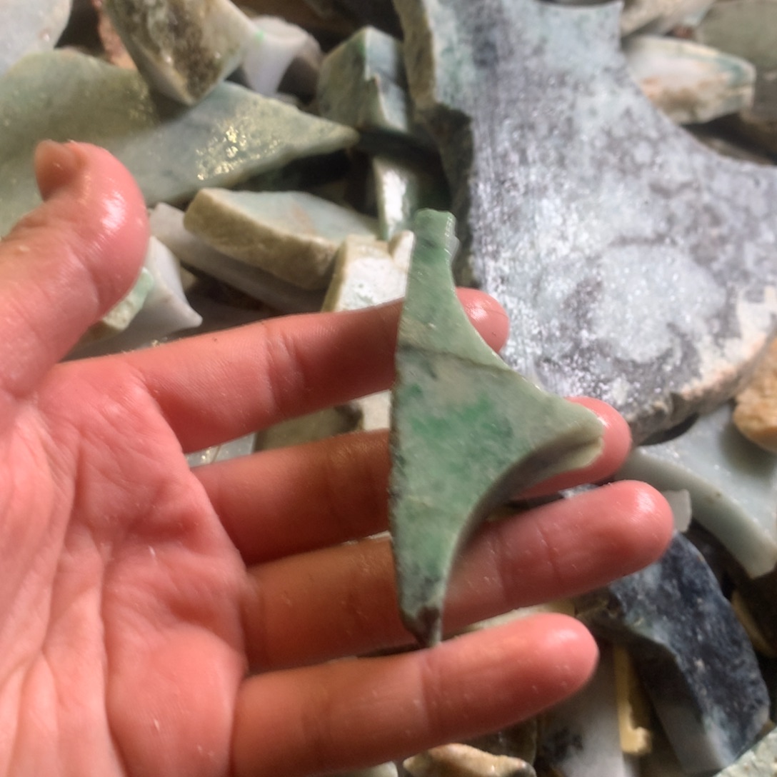 翡翠颈饰未镶嵌缅甸翡翠