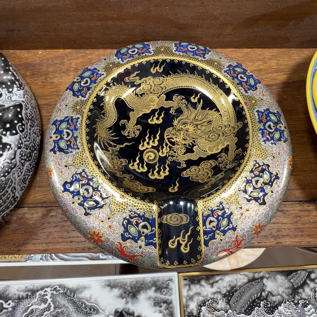 错金银珐琅彩龙纹雪茄缸